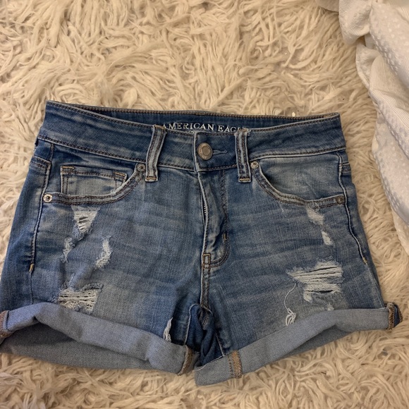 American eagle distressed denim midi shorts - Picture 2 of 3